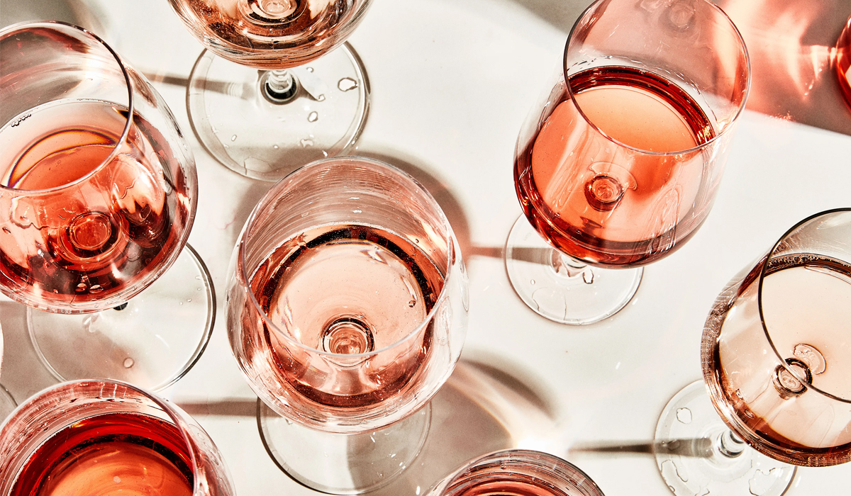 rose wine in wine glasses